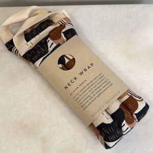 NWT Slow North Neck Wrap